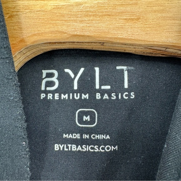 BYLT Premium Basics Men’s Medium Heavyweight Black Athletic Streetwear Hoodie - Picture 3 of 5